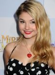 Stefanie Scott