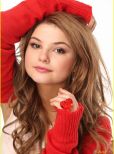 Stefanie Scott