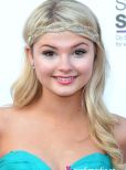 Stefanie Scott