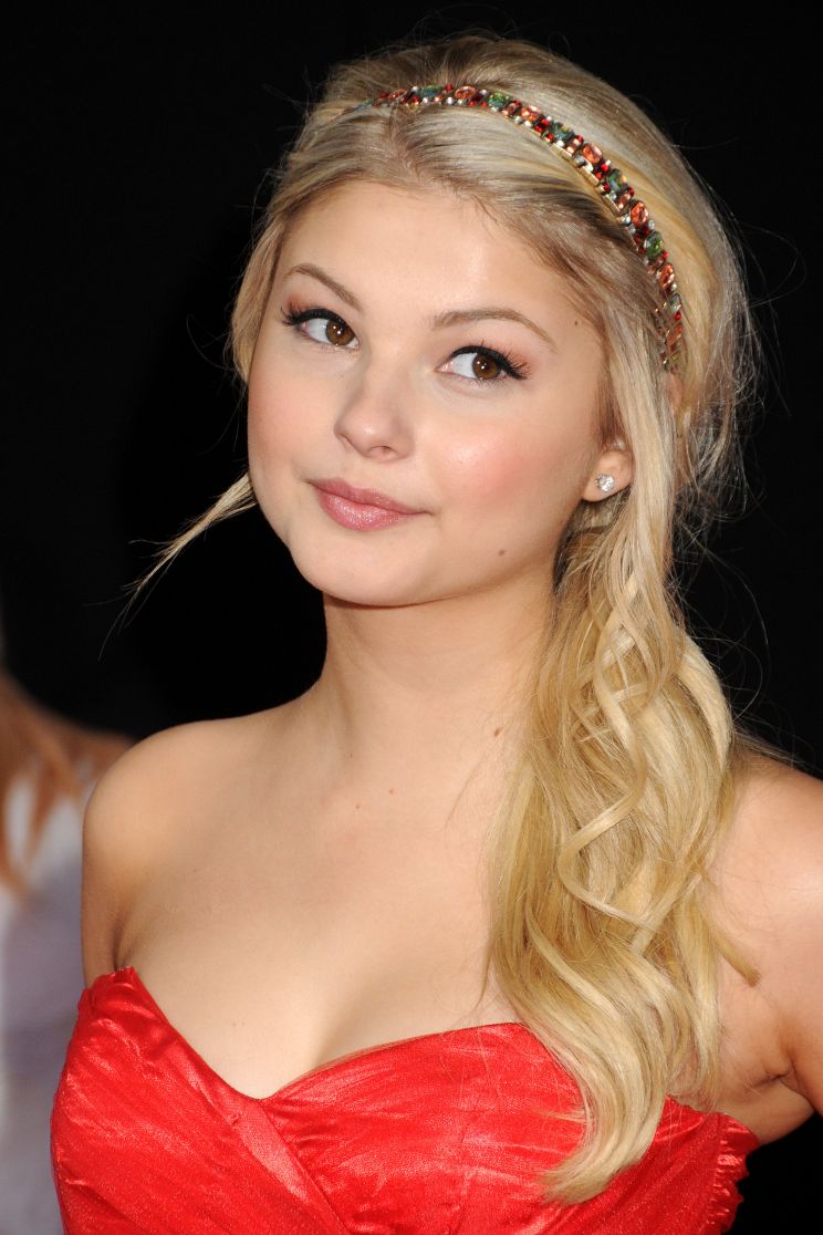 Stefanie Scott