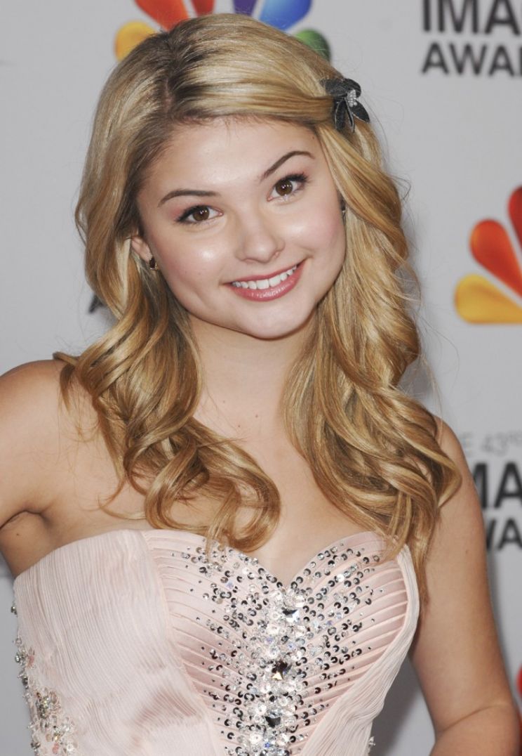 Stefanie Scott