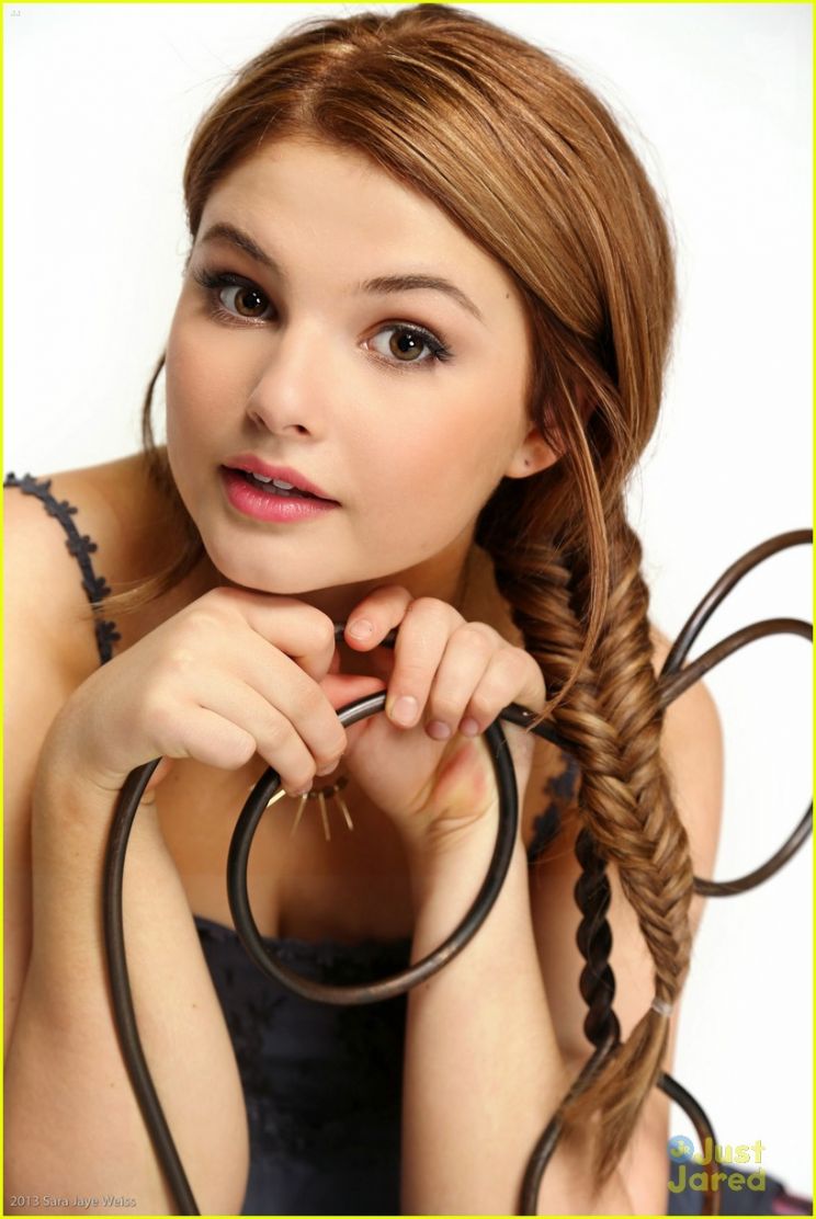 Stefanie Scott