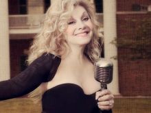 Stella Parton