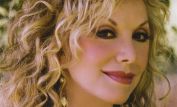 Stella Parton