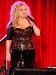 Stella Parton