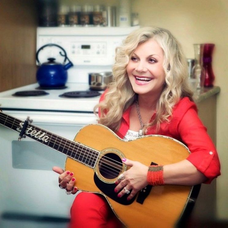 Stella Parton