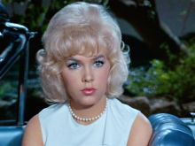 Stella Stevens