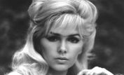 Stella Stevens