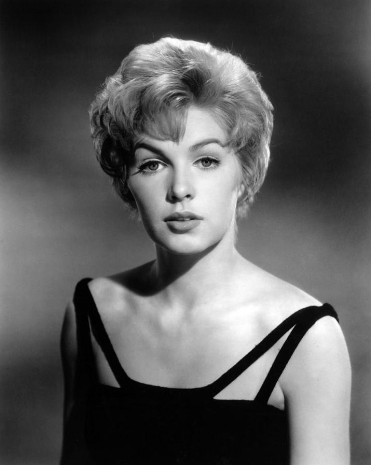 Stella Stevens