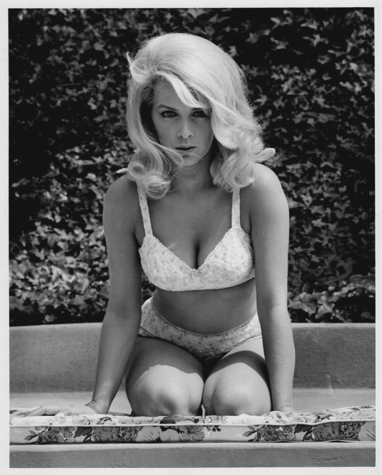 Stella Stevens