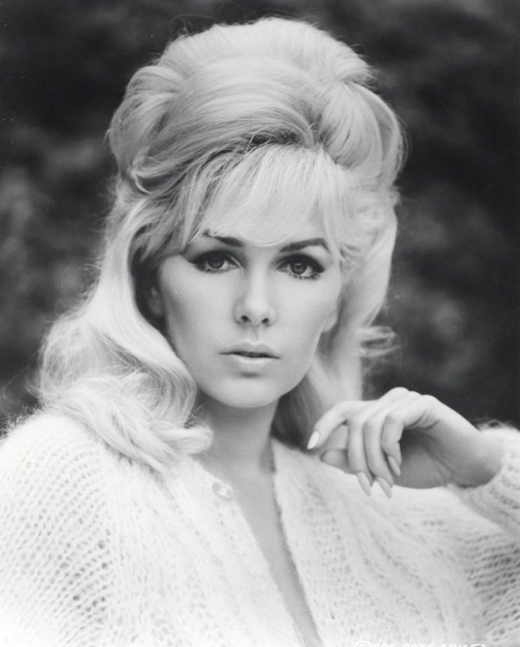 Stella Stevens