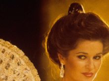 Stephanie Beacham photo