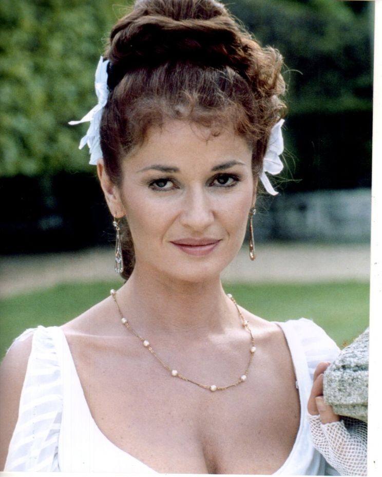 Stephanie Beacham