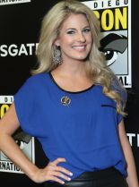Stephanie Leigh Schlund #779705 picture (Portrait Medium)