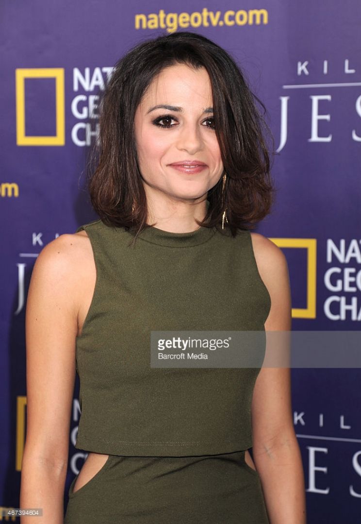Stephanie Leonidas