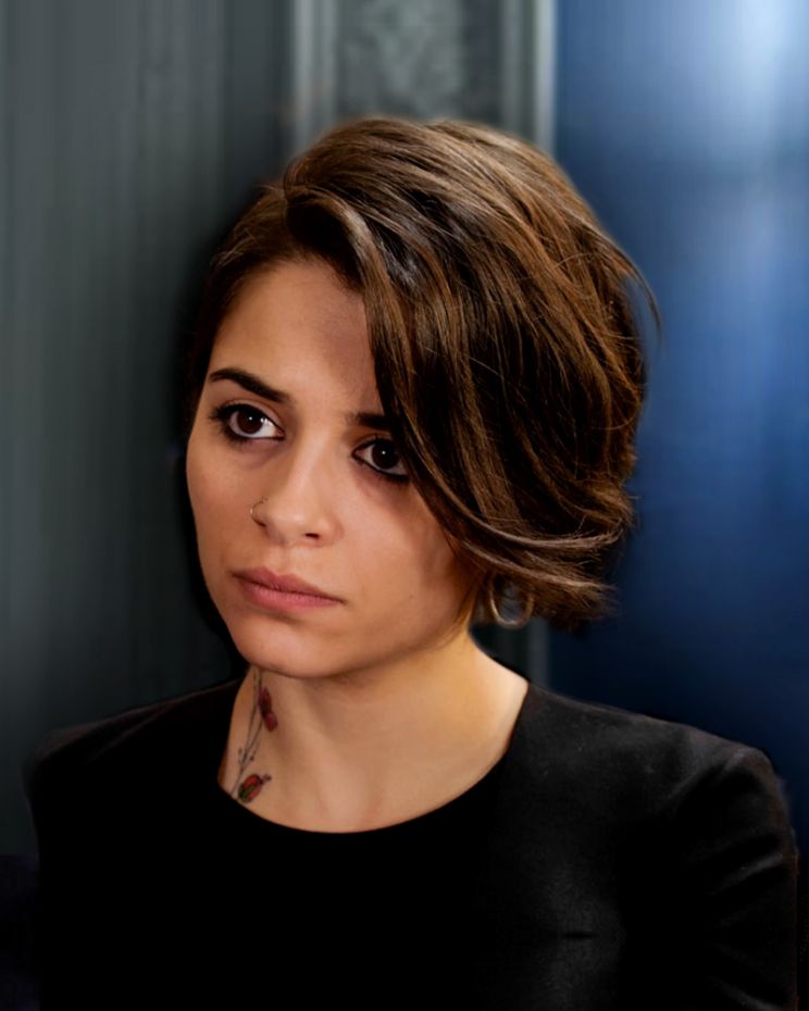 Stephanie Leonidas