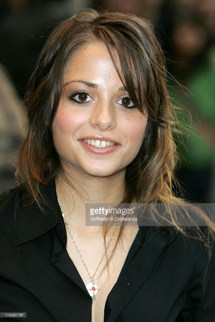 Stephanie Leonidas