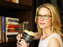 Stephanie March