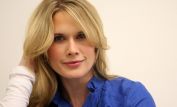 Stephanie March