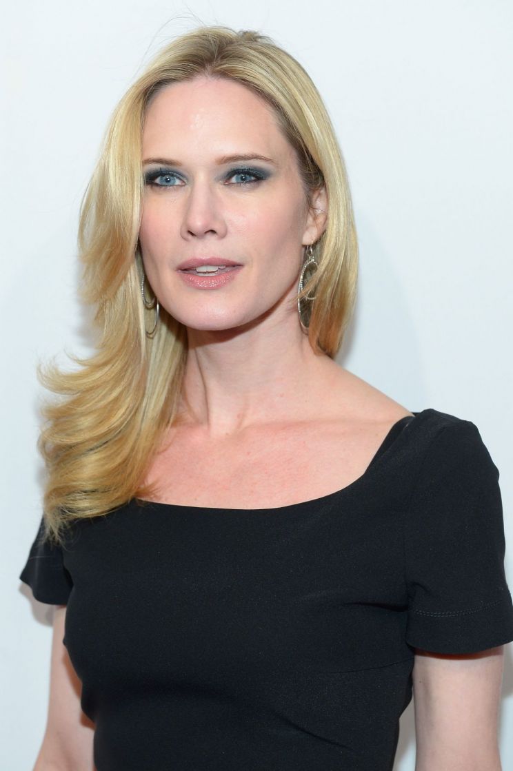 Stephanie March