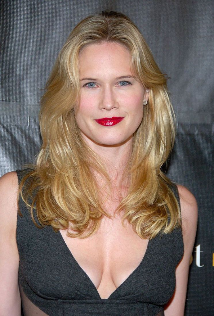 Stephanie March