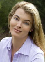 Stephanie Romanov