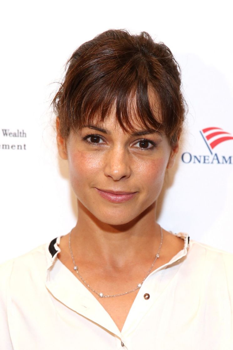 Stephanie Szostak