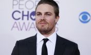 Stephen Amell