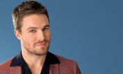 Stephen Amell