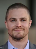 Stephen Amell #10038 picture (Portrait Medium)