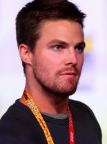 Stephen Amell