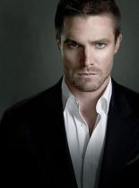 Stephen Amell