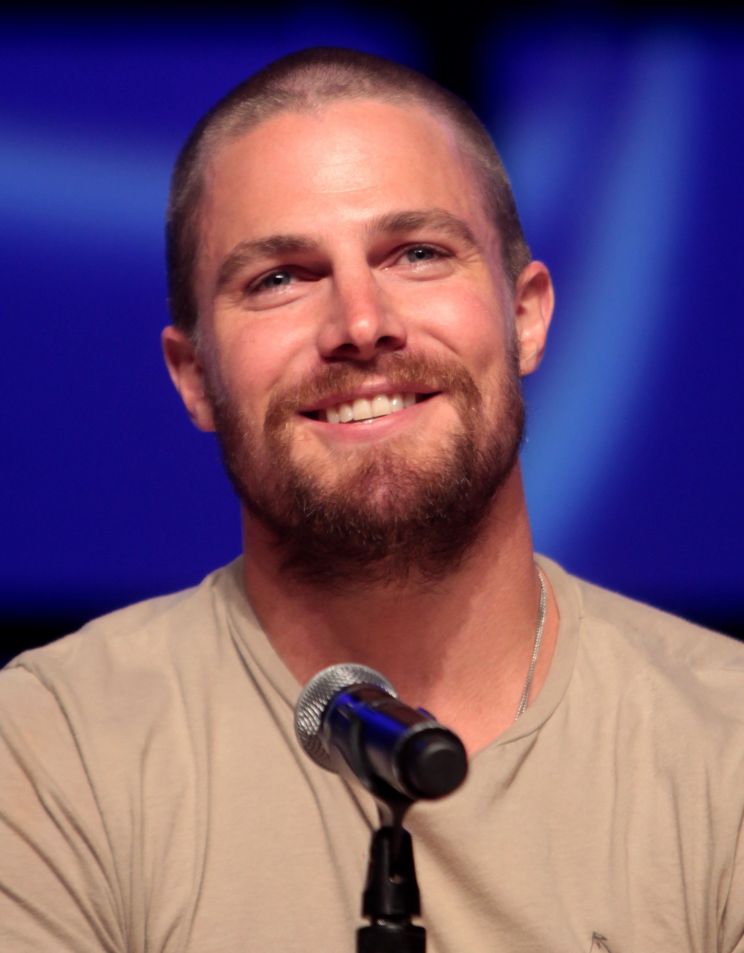 Stephen Amell