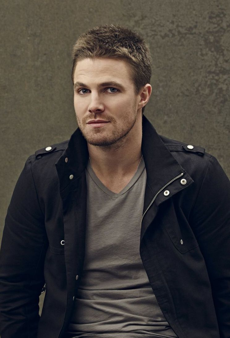 Stephen Amell