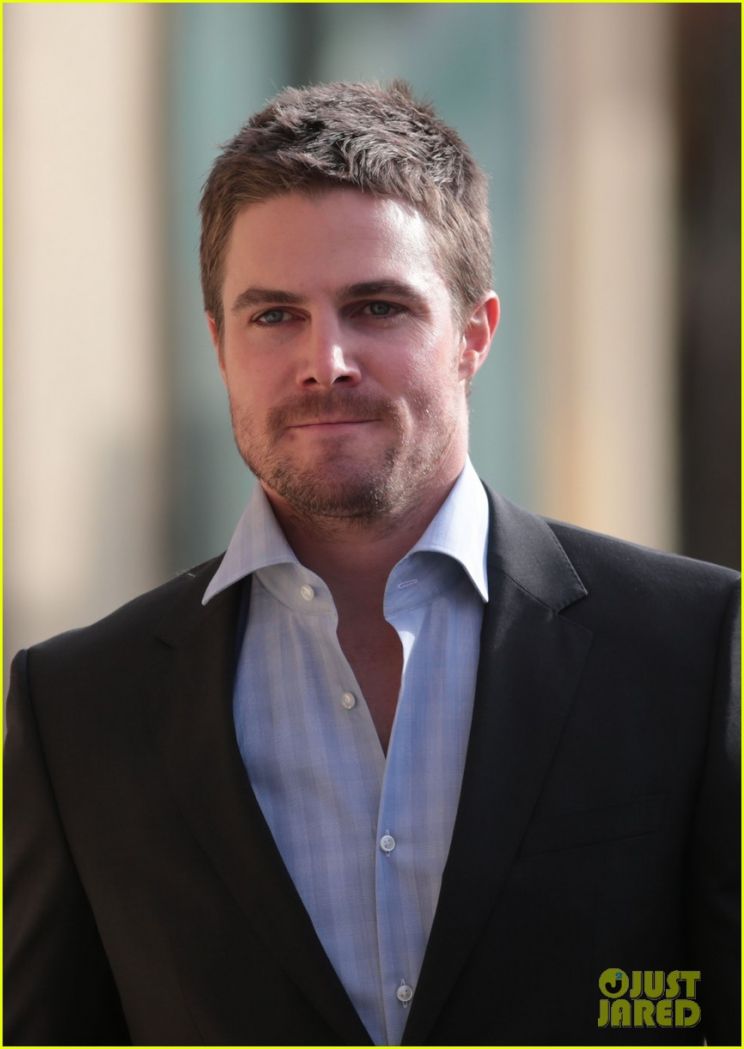 Stephen Amell