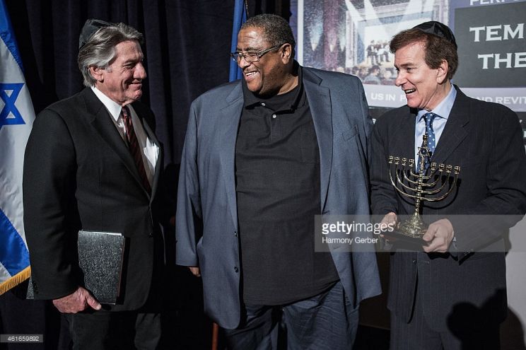 Stephen Macht