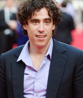 Stephen Mangan