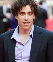 Stephen Mangan