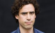 Stephen Mangan