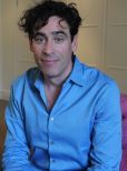 Stephen Mangan