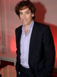 Stephen Mangan