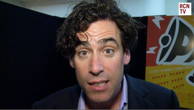 Stephen Mangan