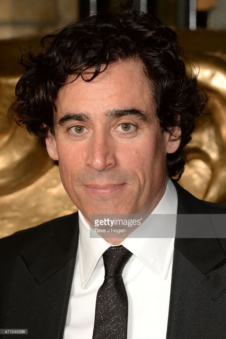 Stephen Mangan