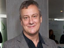 Stephen Tompkinson
