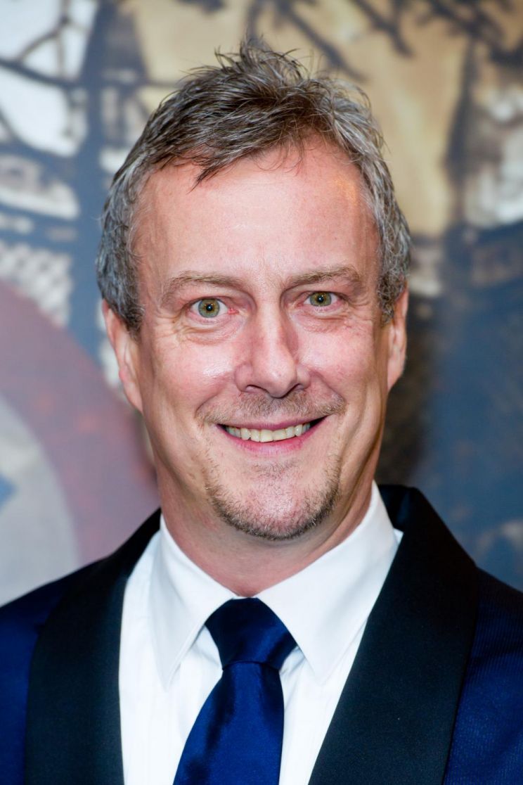 Stephen Tompkinson