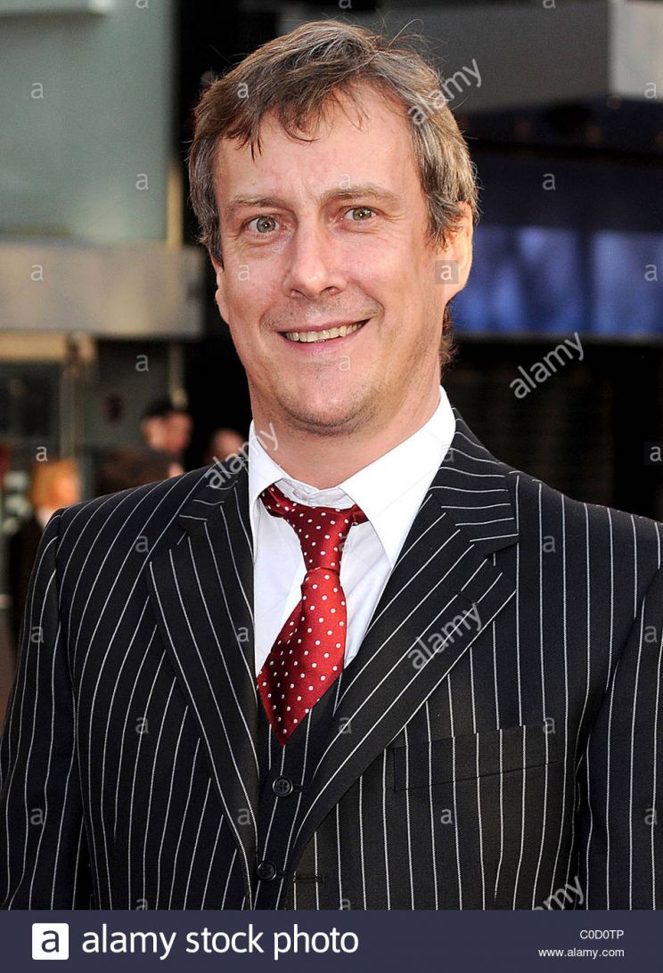 Stephen Tompkinson