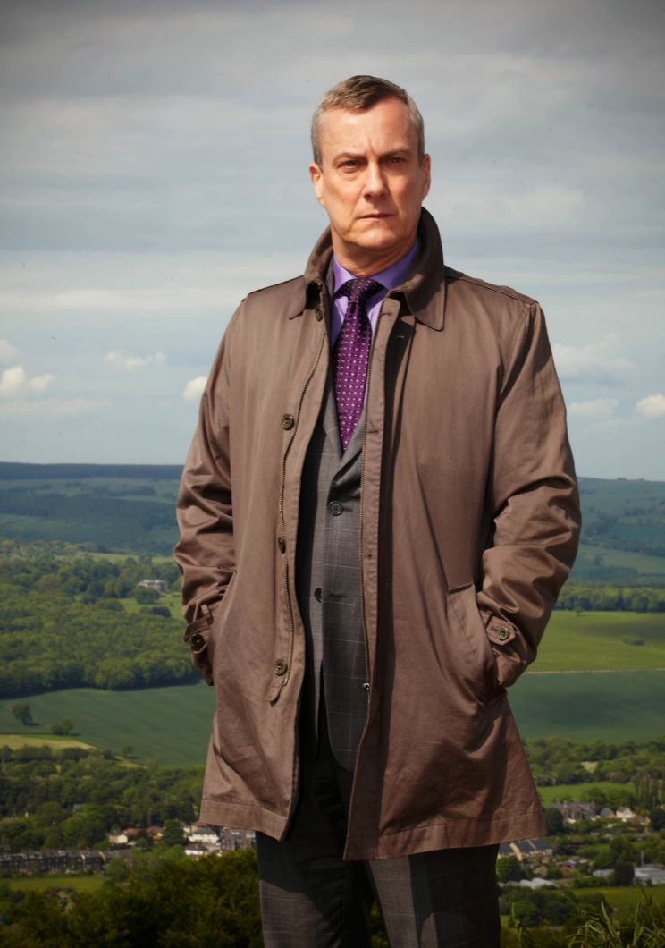 Stephen Tompkinson