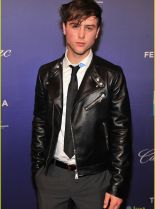 Sterling Beaumon