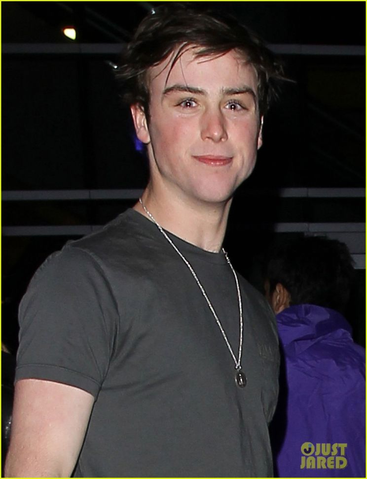 Sterling Beaumon