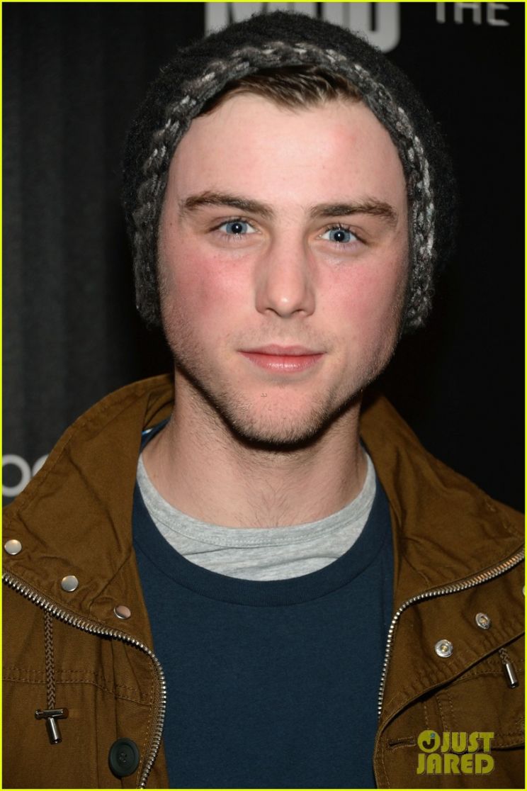 Sterling Beaumon